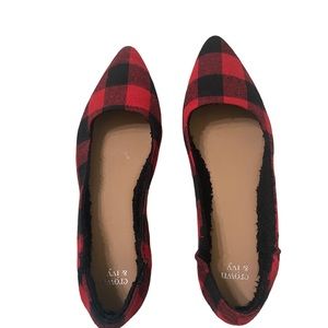 Crown and Ivy Buffalo Jessica flats